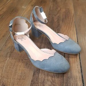 Journee Collection Women's Edna Pumps